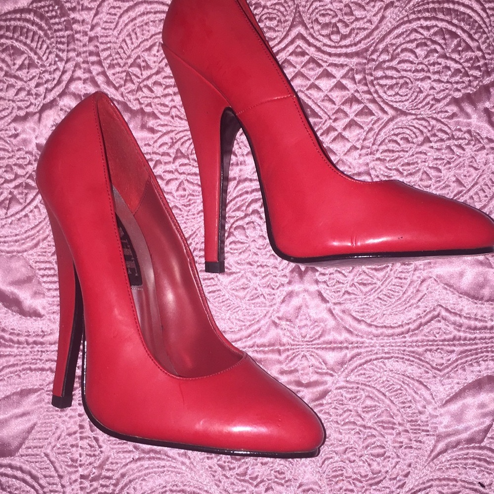 Red Platform Heels Size 5 NEW